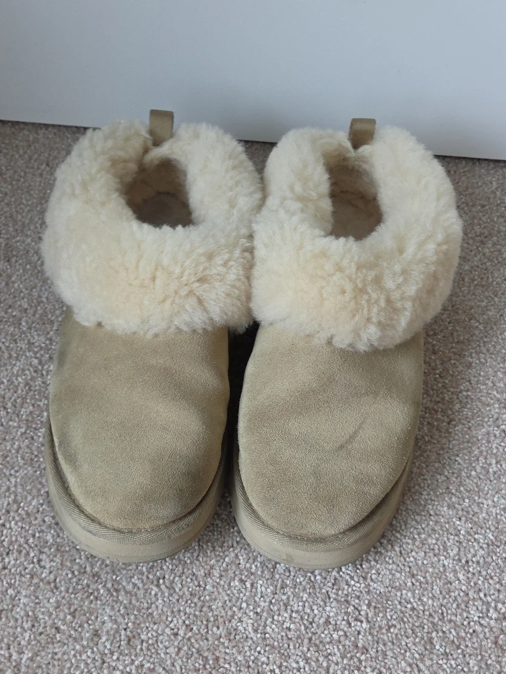 UGG Kids' Tazzelle Genuine Shearling Collar Slipper